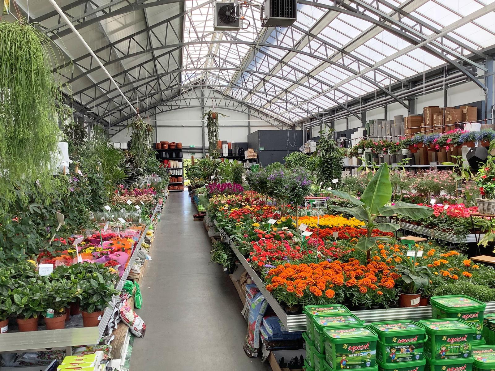 Prachtig nieuw tuincentrum in Polen - Plon Kosalin